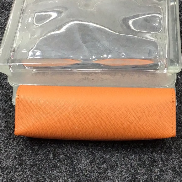 Tory Burch set of 2 sunglasses cases large and small - Picture 10 of 12